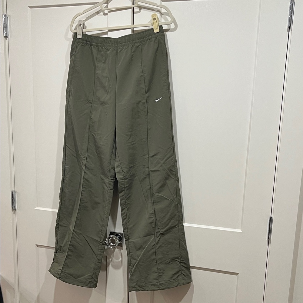 Nike Dark Green Athletic Pants Size M NWT